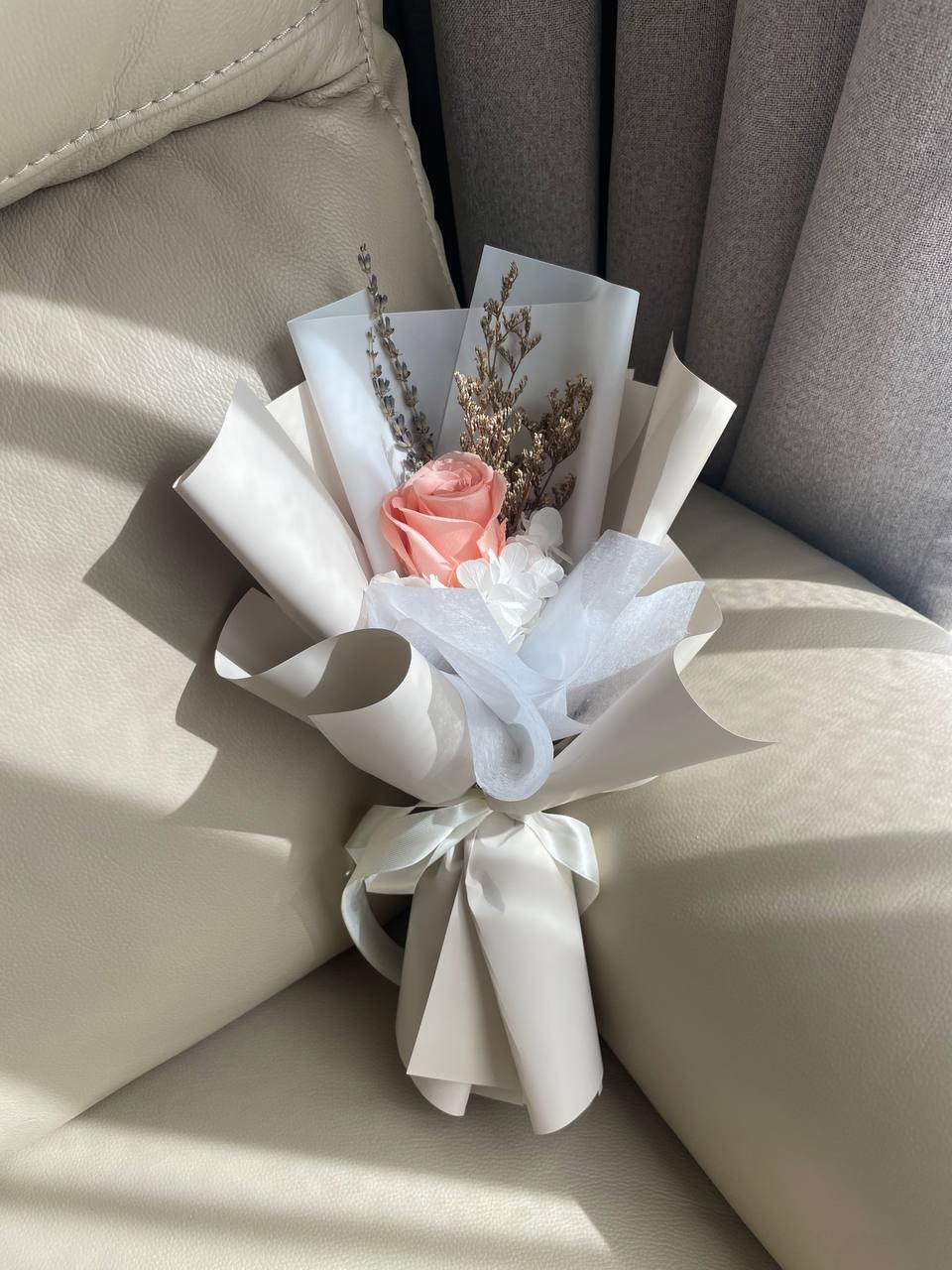 Elegant Mini Bloom