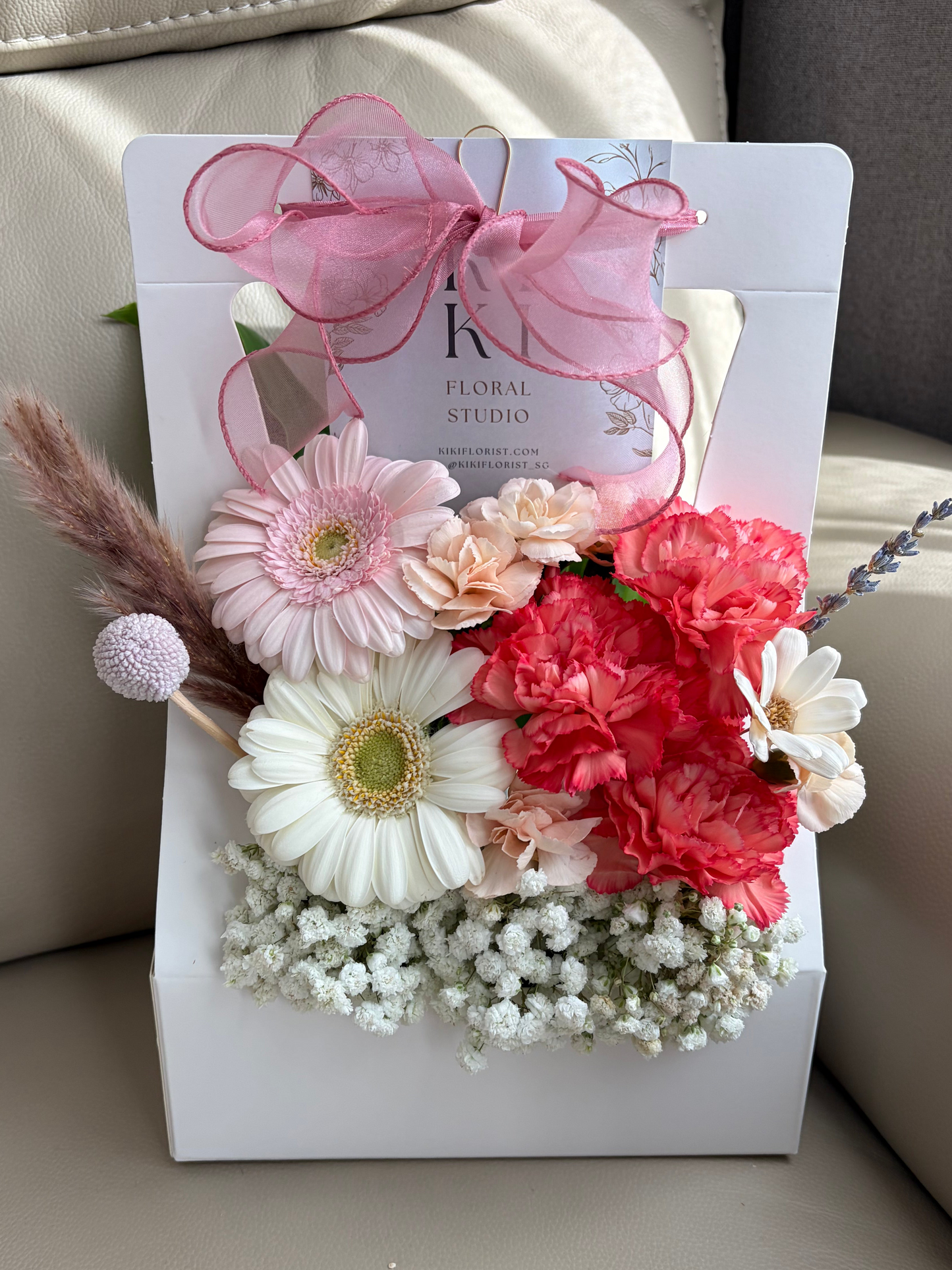 [Free Delivery] KIKI Flower Bag ++