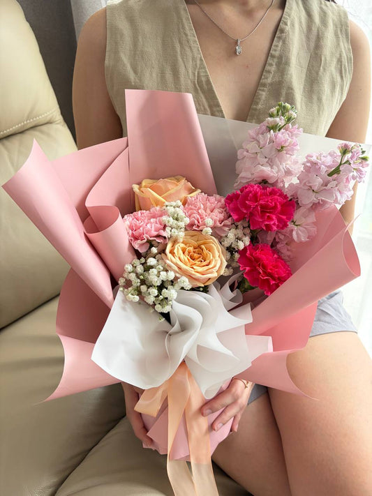 [Mother’s Day 26] Aveline –  Fresh Flowers Bouquet Singapore