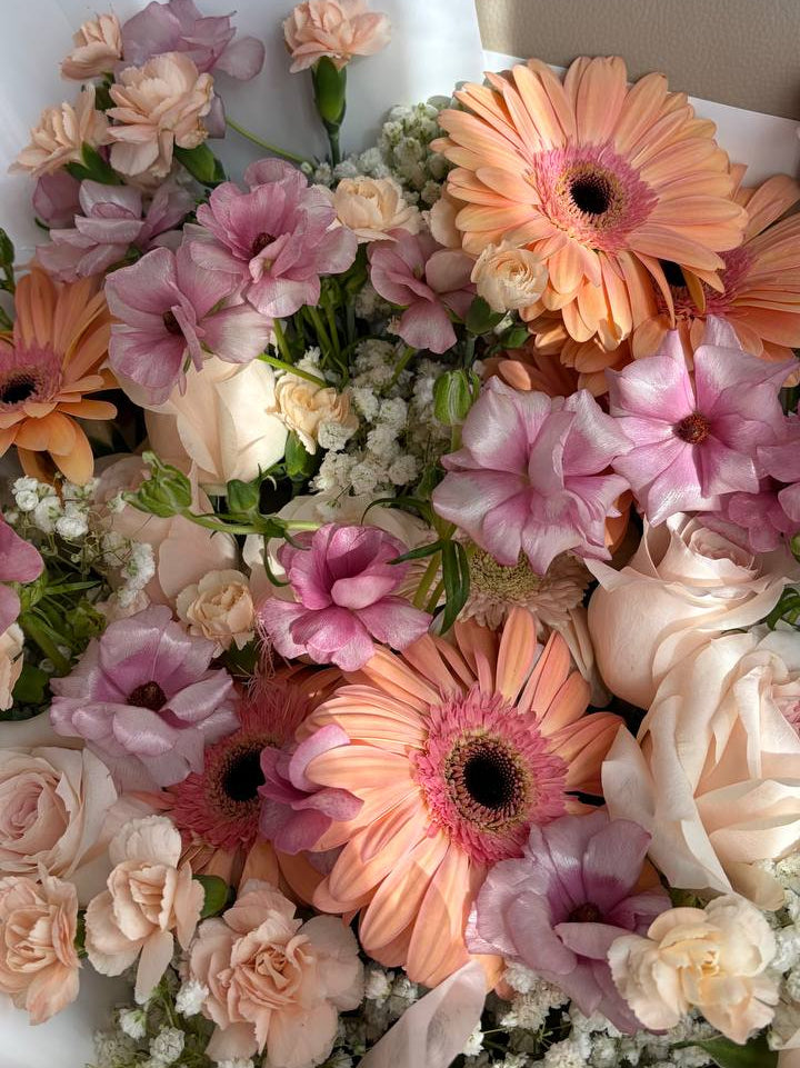 Butterfly on Pastel - Grand Pastel Flower Bouquet Singapore