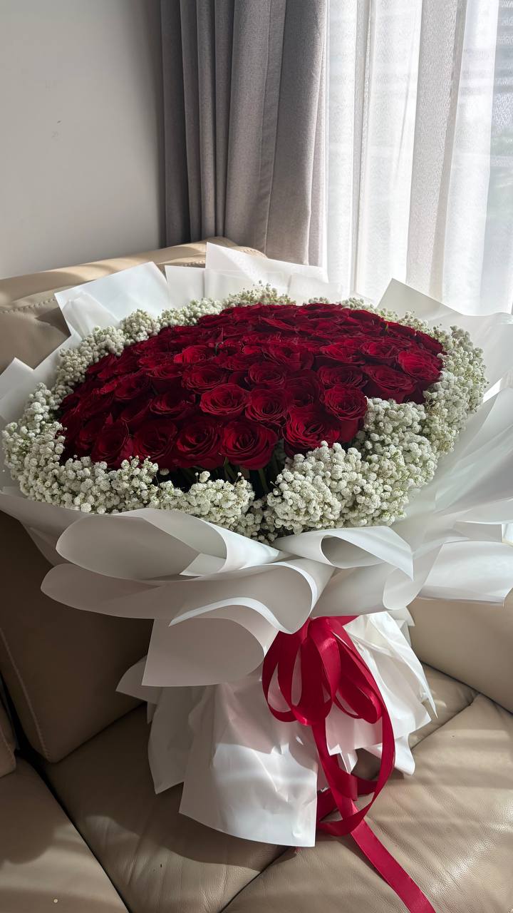 Art of Love: 99 Roses