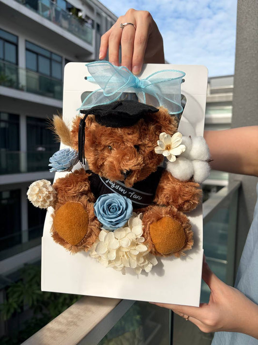 [Free Delivery] Grad Bear in a Box