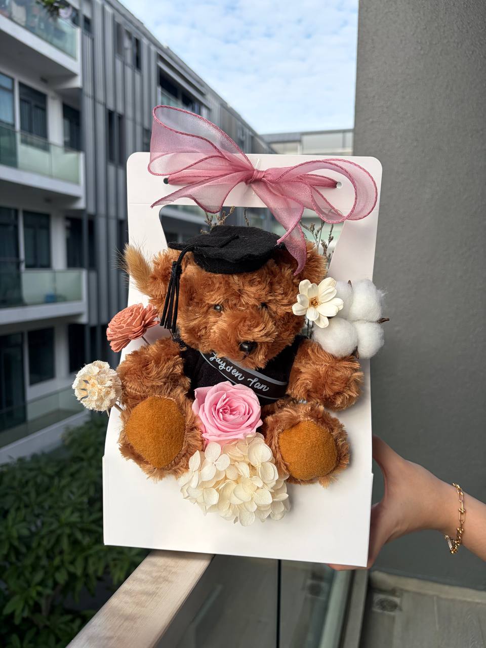[Free Delivery] Grad Bear in a Box